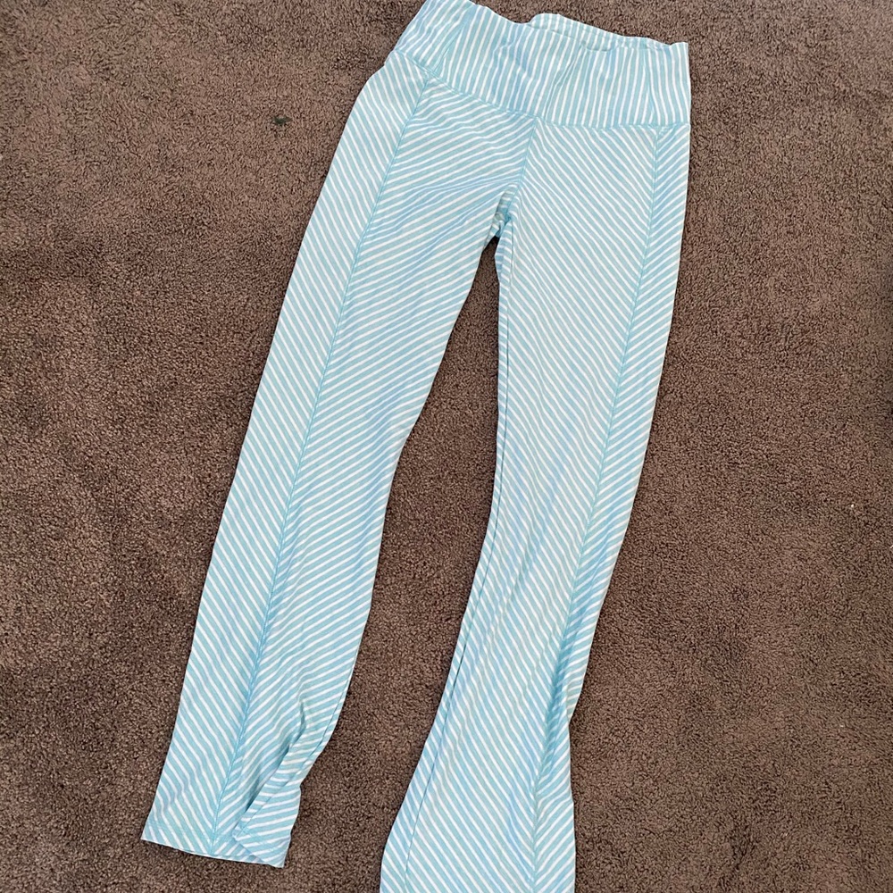 Athletic pants